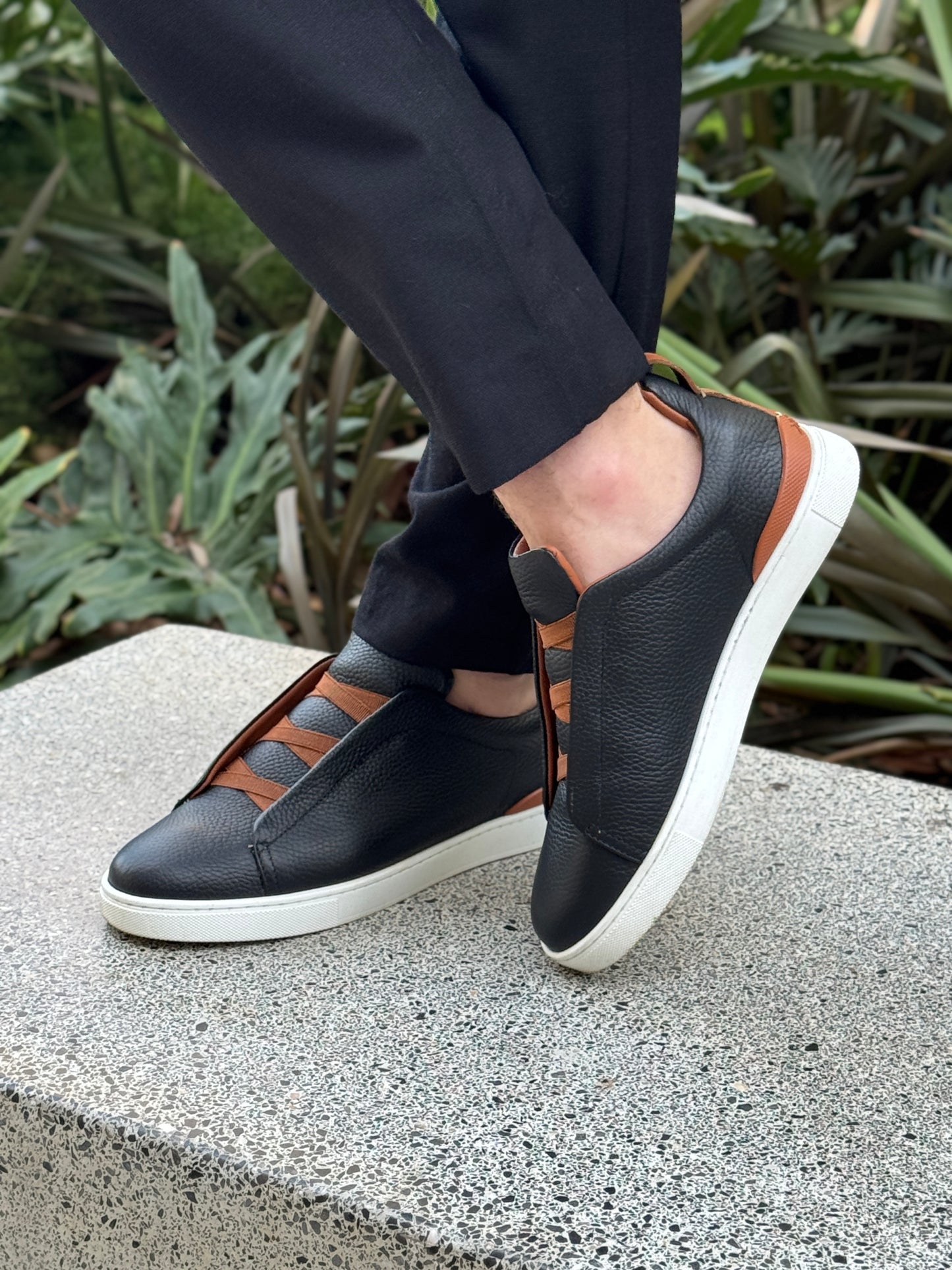 Vogule Off Black sneaker™